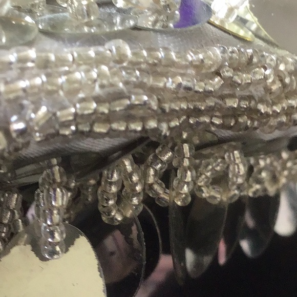 SILVER PAILETTE EVENING BAG. - Picture 12 of 13